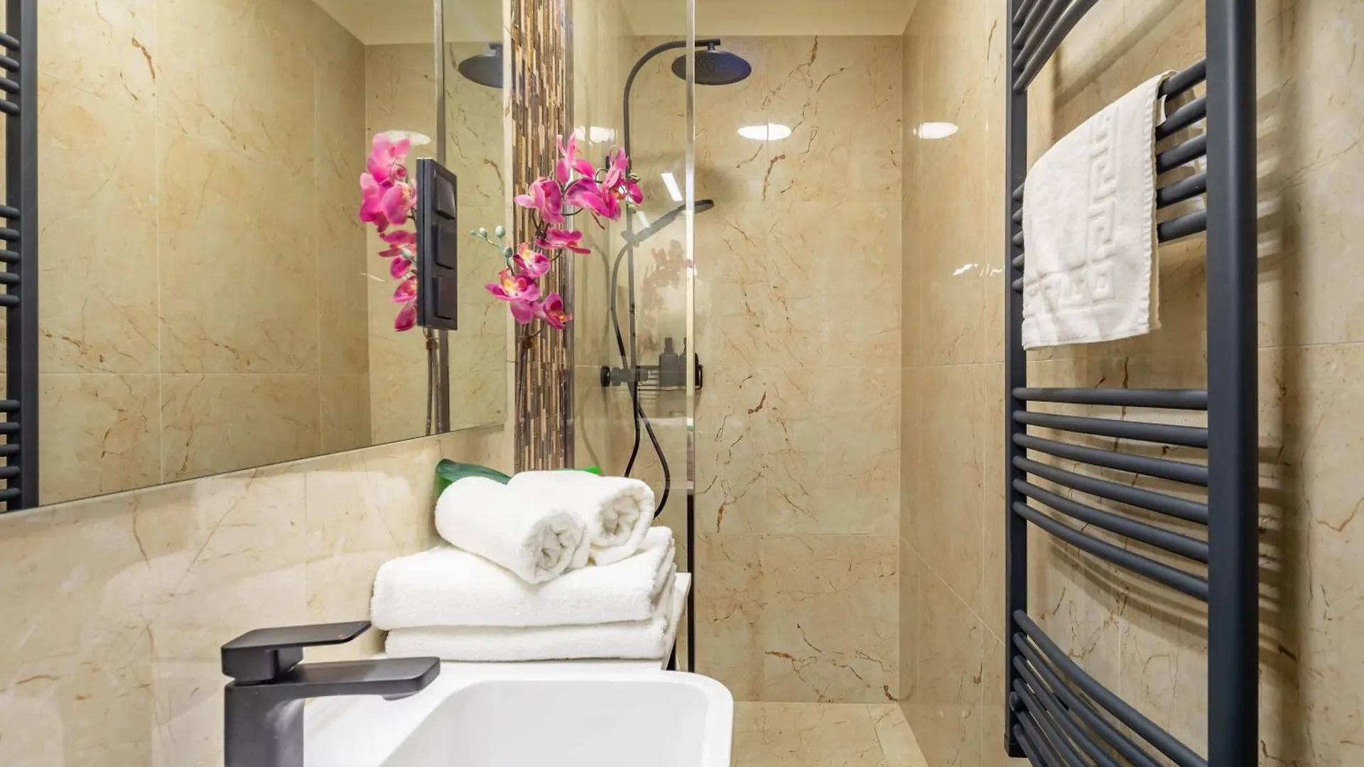 Very Central - New - Easy Sleep Budapest Apartment