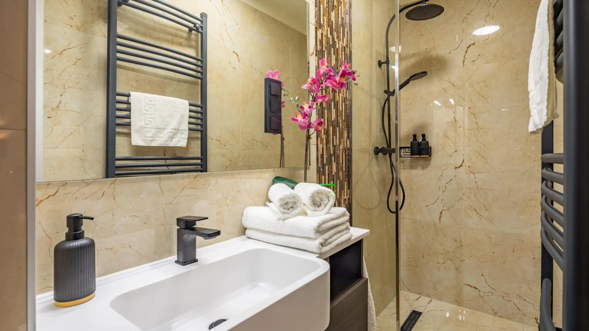 Very Central - New - Easy Sleep Budapest